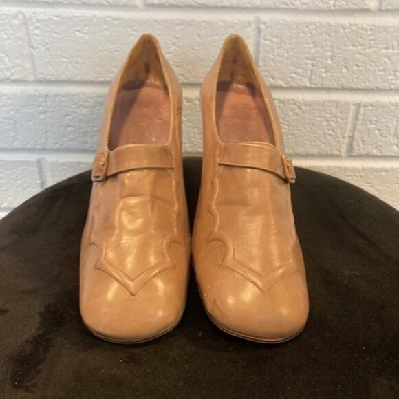 Vintage Davids Handmade Leather Heels made in Greece – ARCHIVAL PIECE - Picture 2 of 12